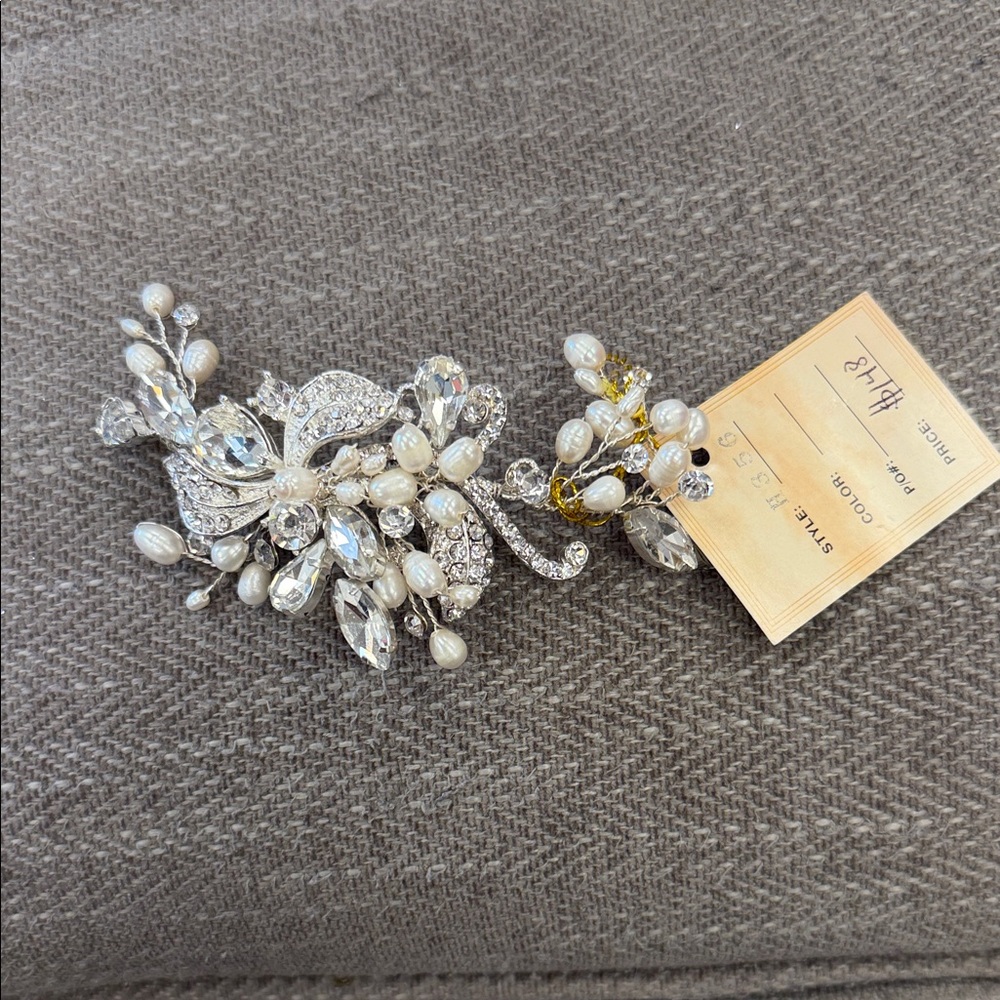 Elegant Silver and Gold Hair Clip